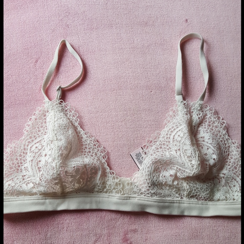 Victoria's Secret lace bralette